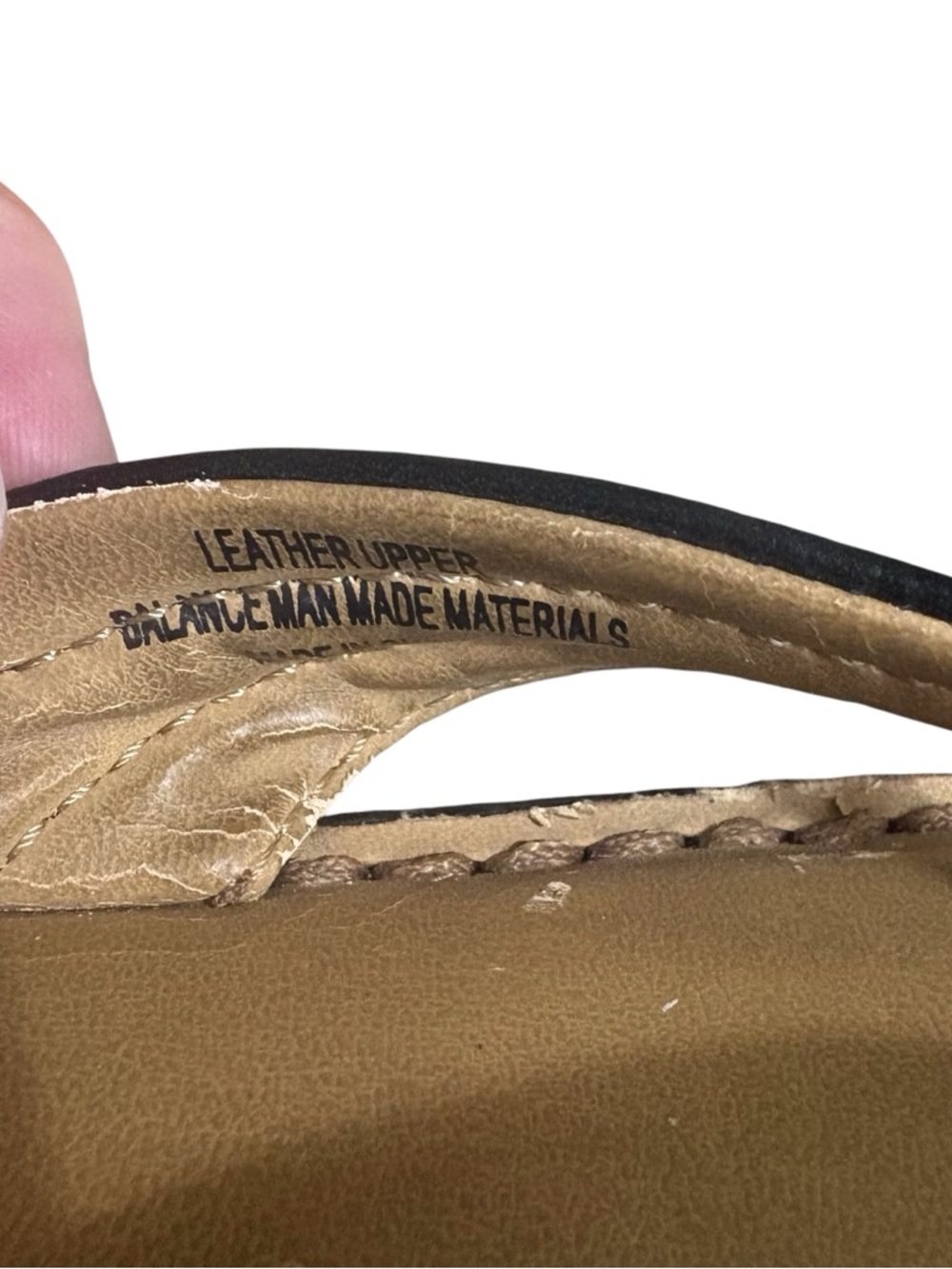 B.O.C. Born Concepts Edie Black Leather Flip Flop Thong Sandals Size 6 -- flaw - Picture 9 of 10